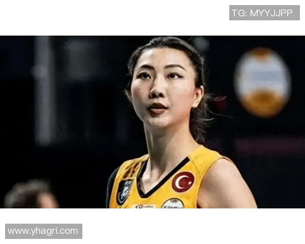 女排主教练大胆启用新人，网友称其“赌王”